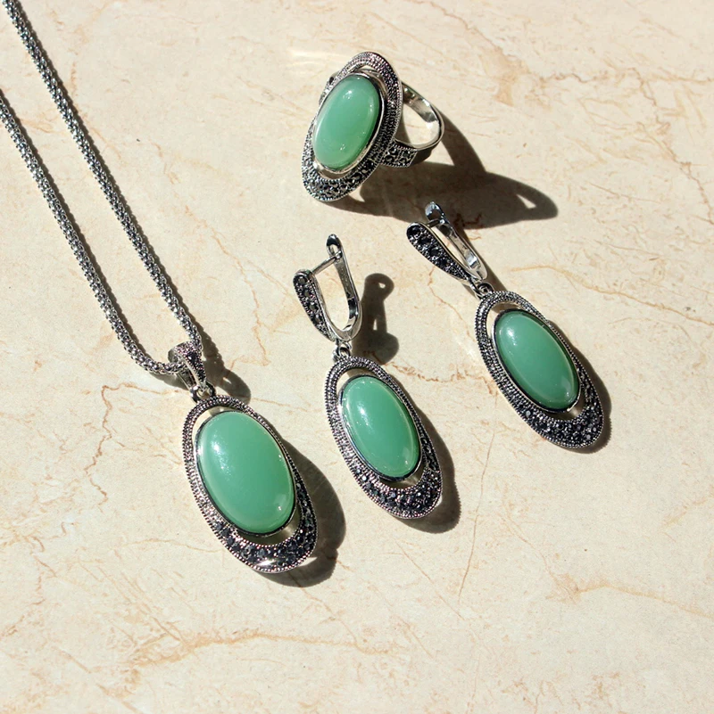 Ajojewel Delicate Green Opal Stone Retro Jewelry Sets Vintage Earrings Necklace Women Costume Jewelry Accessories