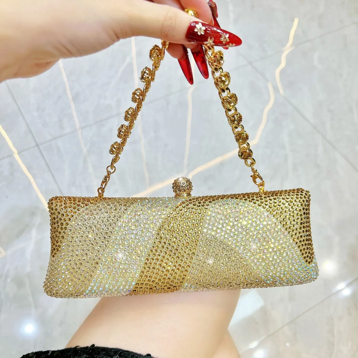 

2025 Vintage Diamond Evening Bags For Women Chain Shoulder Crossbody Bags Party Wedding Ladies Clutch Elegant Purse Handbags