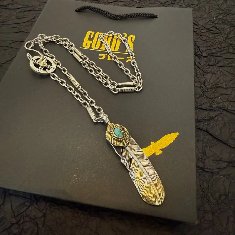 

Japan Tide Takahashi Goros Classic Vintage Turquoise Inlaid Gold Embellished Feather Pendant Classic Letter Necklace Versatile