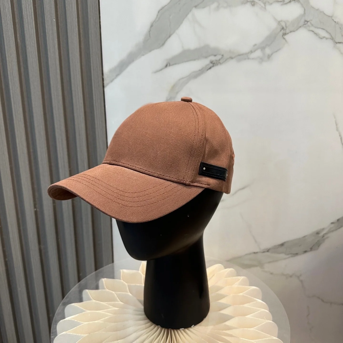 luxury-brand-baseball-caps-unisex-bucket-hats-sun-protective-casual-outdoor-hiking-hats-trendy-hip-hop-hats-sun-hats