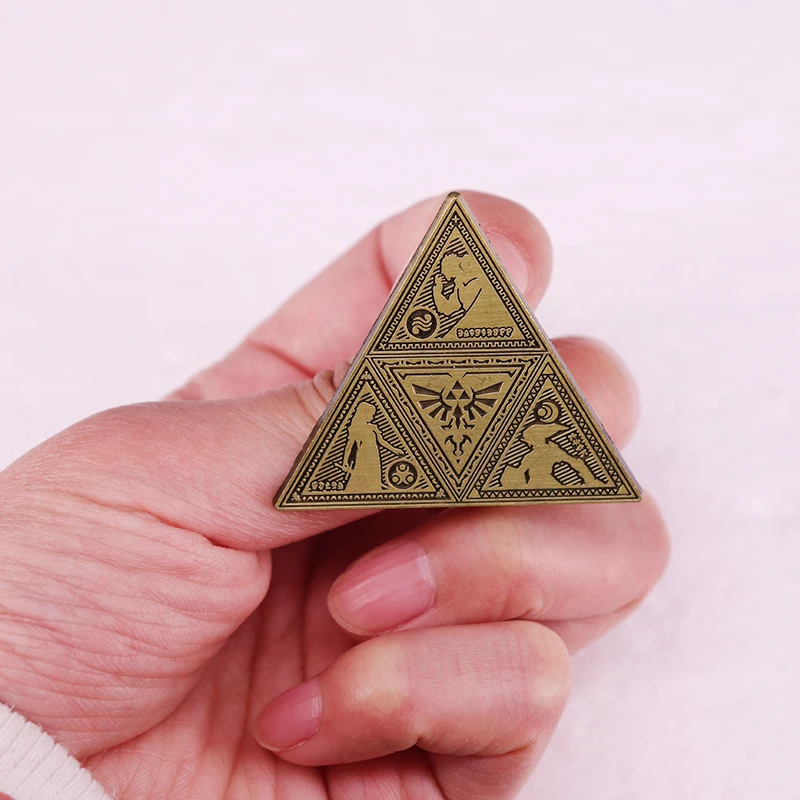 Insignia Vintage Z Game Triforce, Pin esmaltado, regalo para jugadores