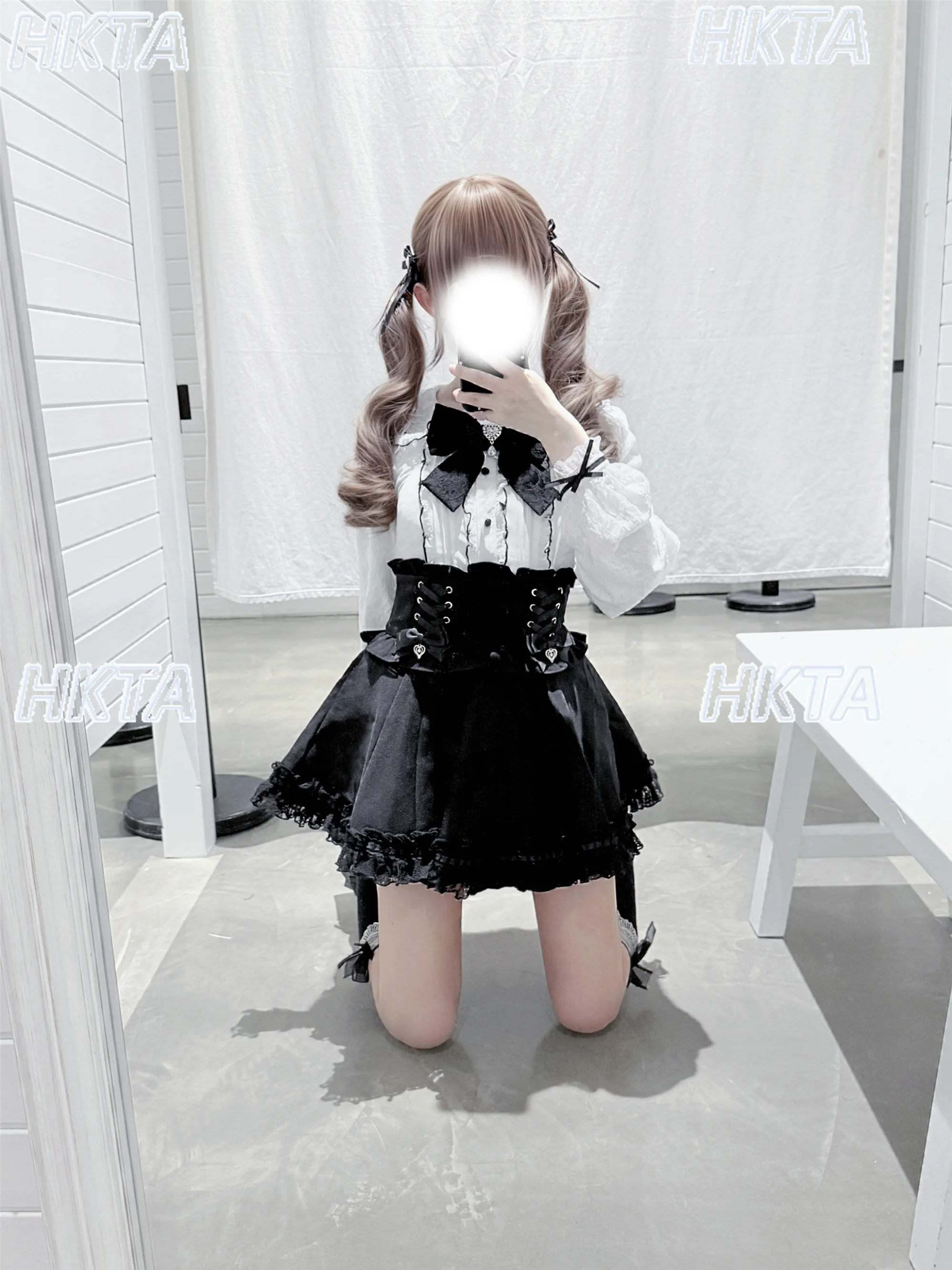 Giapponese 2025 Autunno Nuovo Dolce Colletto della Bambola Camicia a Maniche Lunghe con Fiocco in Pizzo Top a Vita Alta Sottile Gonna A Pieghe Nera Culottes Set da Donna