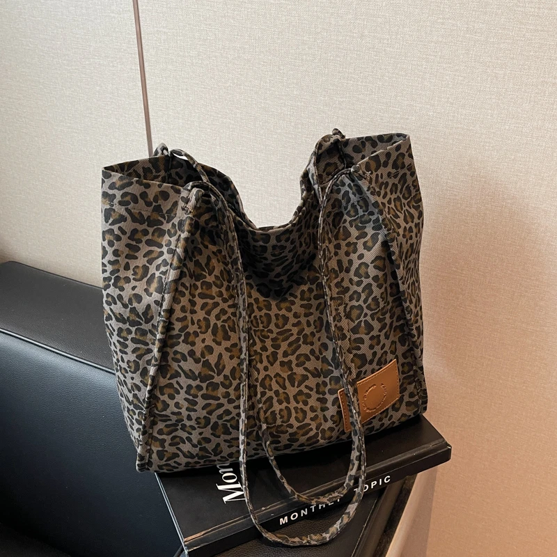 Nylon LEOPARD Large Capacity Shoulder Bags Casual Tote Bags for Women 2024 Fashion Sewing Thread Versatile Hot Sale Totalizador