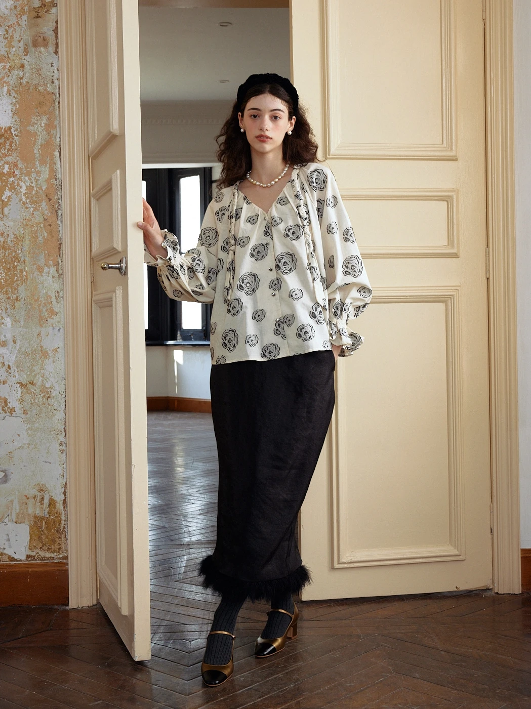 

FrigidOrg Cotton Knitted irt with Tassel V-Ne Floral Embroidery Original Design Slim Fit Long Sve Women's Faion