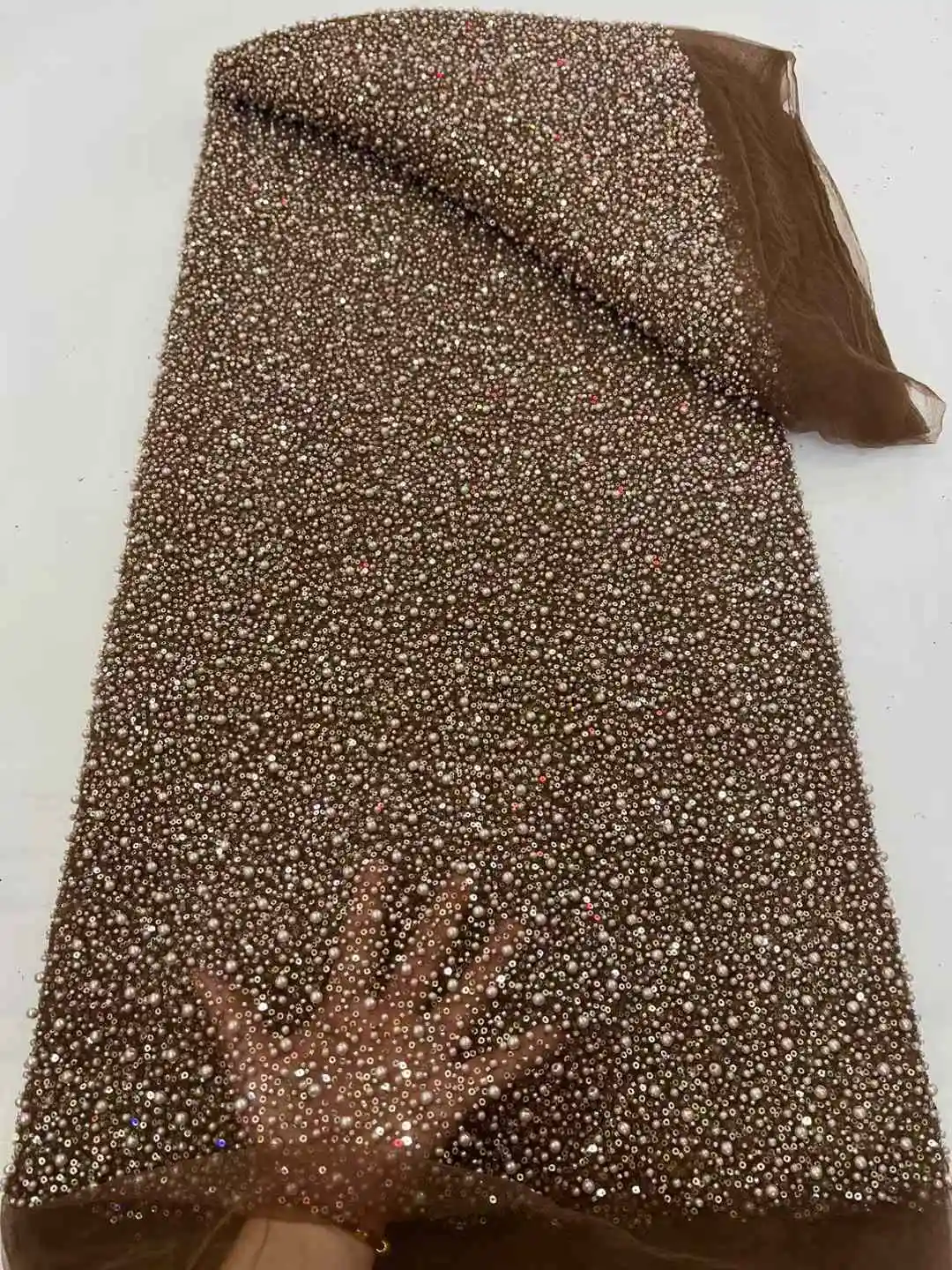 Tessuto di pizzo con paillettes in rilievo di lusso Tessuto di pizzo nigeriano 2024 Tessuto ricamato rosa di pizzo di alta qualità per abito da sera da donna