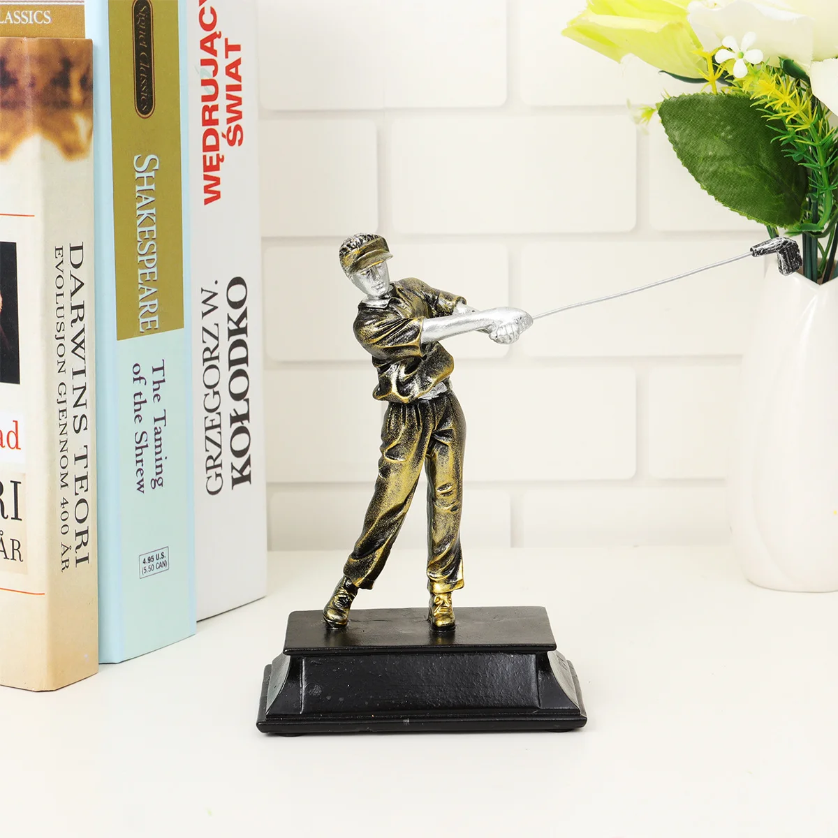 

Players Resin Golf Athlete Award Trophy Decorative Ornament Gift Souvenir Resin Crafts for Home Office Players Statue Ornaments