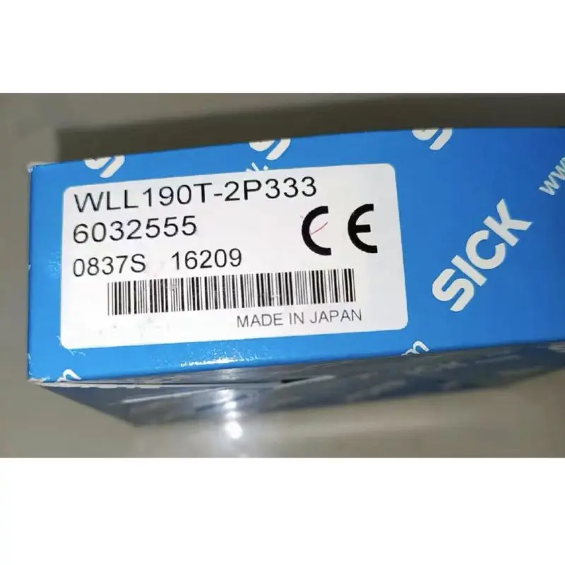 New WLL190T-2P333 6032555 Fiber Optic Sensor Quick Shipping