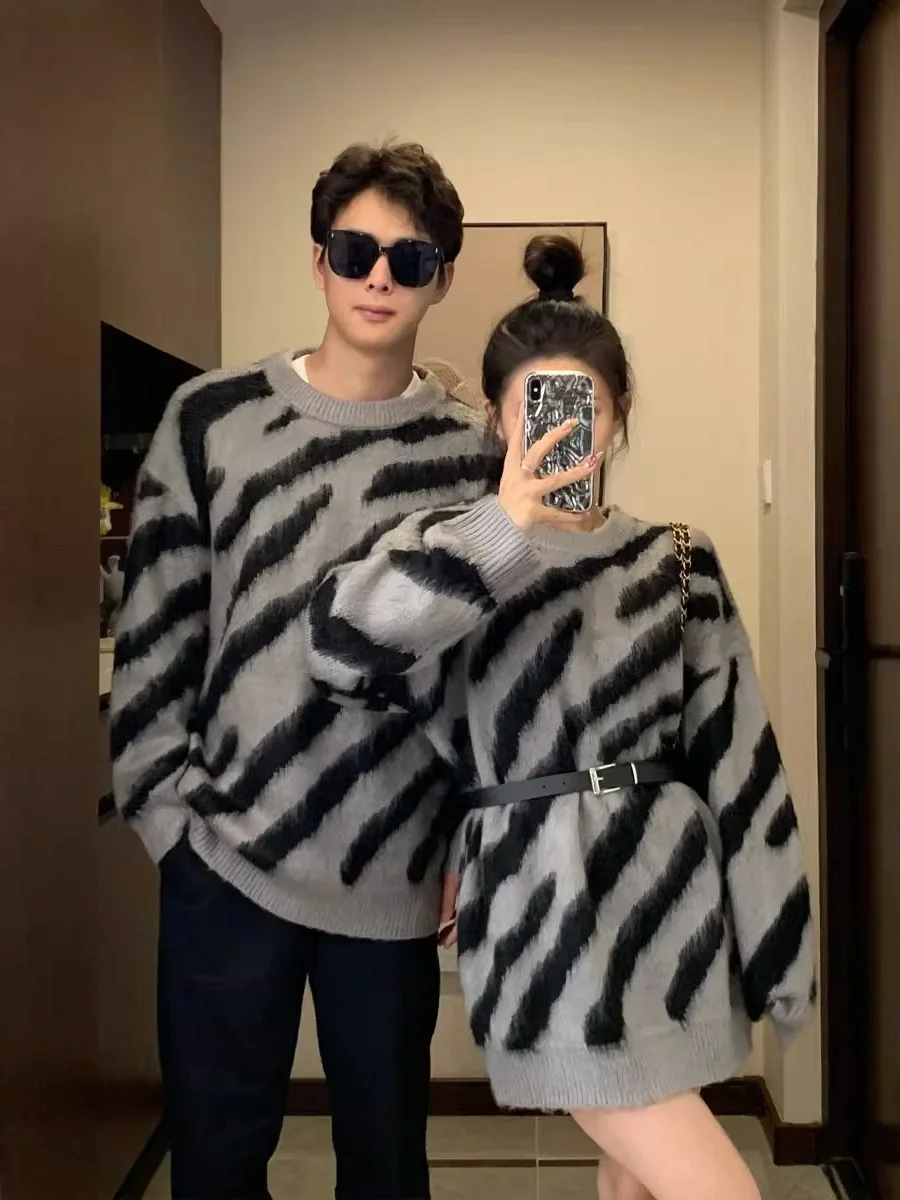 Women\'s zebra Gothic Pullover Knitted Torn Sweater Harajuku 90s Aesthetic Y2k Long Sleeves Sweaters Jumper Vintage 2000s Clothes