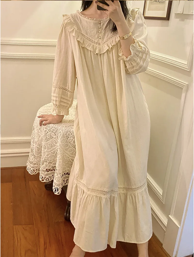 Vintage Women\'s Sleepwear Princess Dress Royal Style Cotton Cream-colored Embroidered Pajamas Sleepshirts Lace Nightgown Nightie