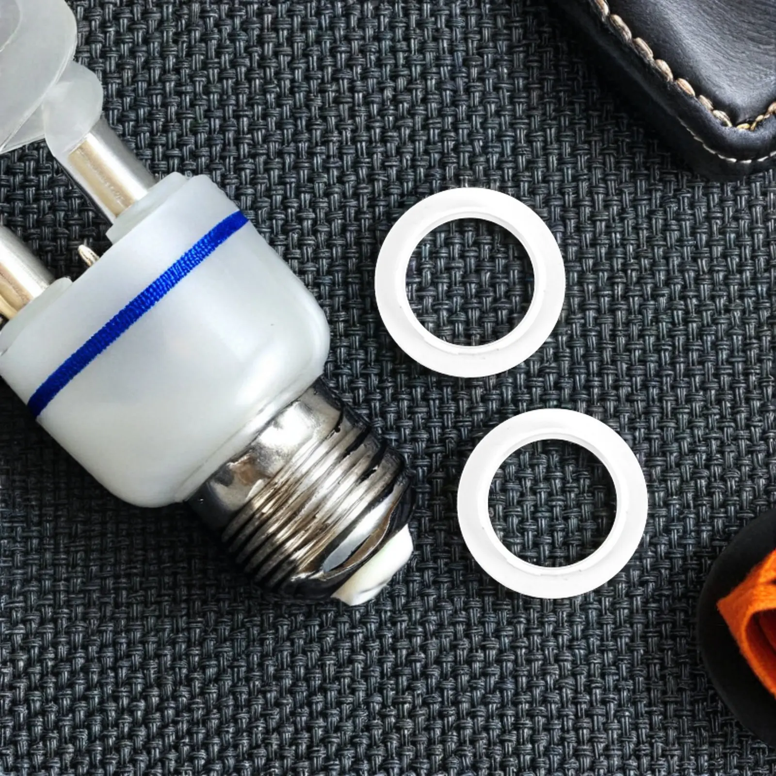 50Pcs Lamp Shade Rings Secure Stability Plastic E27 Light Socket Collar Adapter for Lampshade Retainer Replacement Lamp Holder