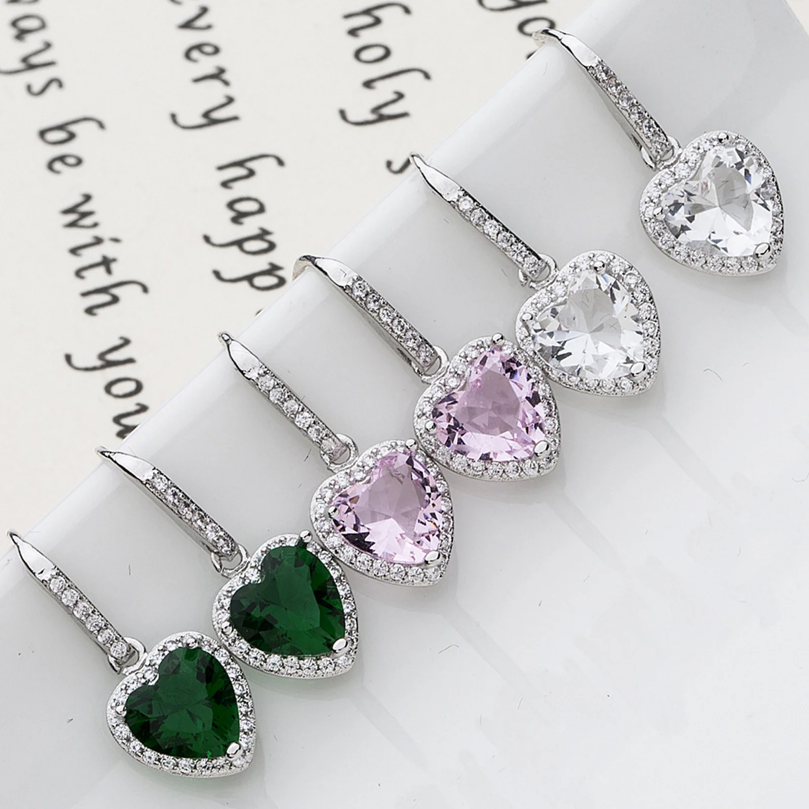 

New style earrings - new heart-shaped gemstone stud earrings - fashionable and popular jewelry. Wife's Gift