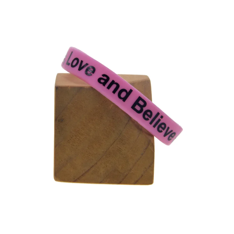 1 Stück/3 Stück Medizinisches Bewusstseins-Geschenk-Armband „Live Love and Believe in a Cure“ Silikon-Armband mit Positivem Spruch – Detail 4