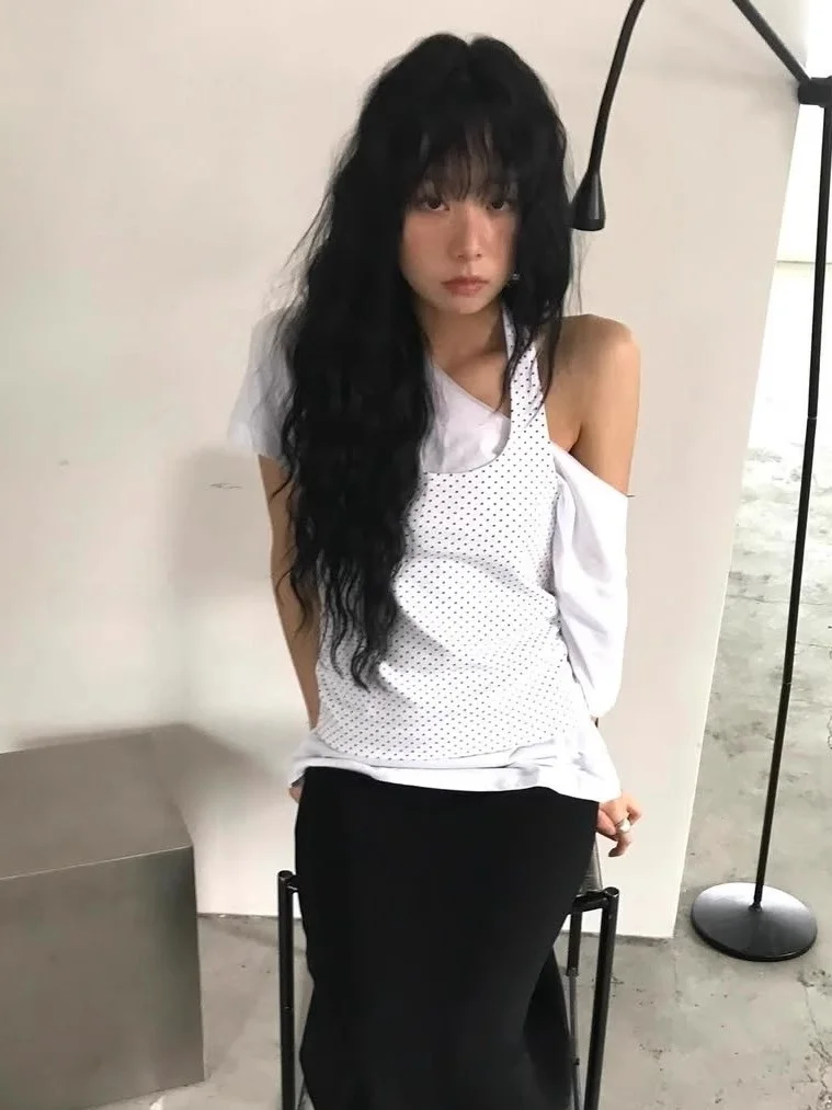 Unique SEI Korean Sle Summer Lazy Diagonal Collar oulder Bared Loose ort Sve T-irt Polka Dot Ne Hanging Top