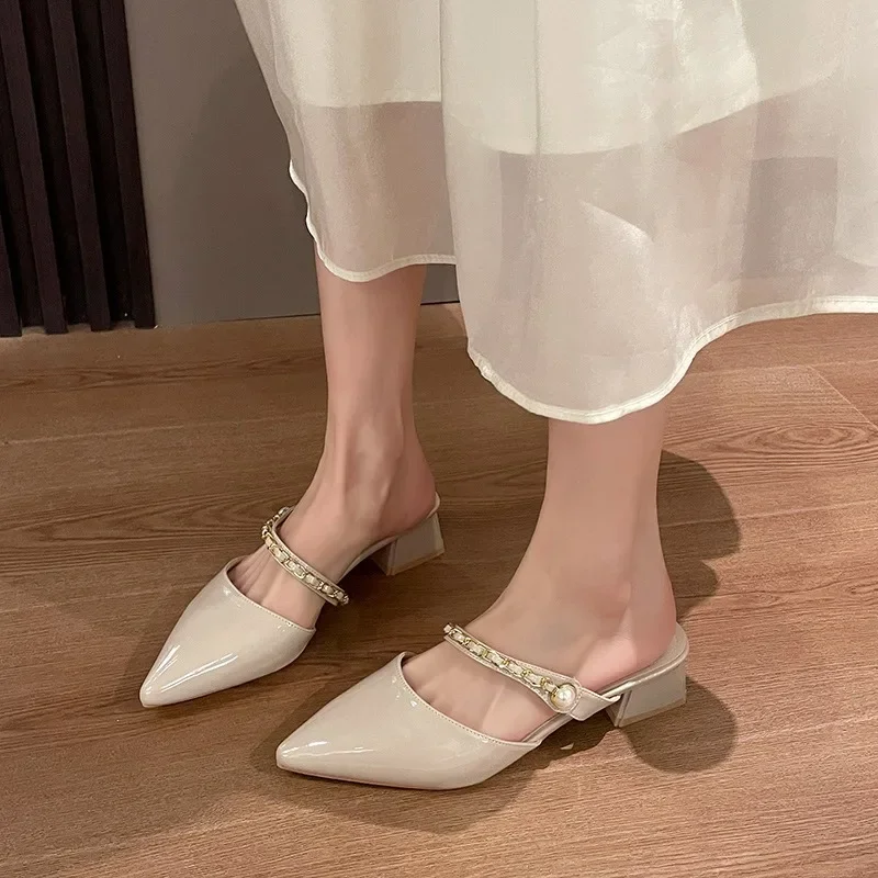 

Apricot Pointed Half-Wear Slippers 2026 New Summer Mid Block Heel Chain Women's Sandals Closed Toe Backless Sandals