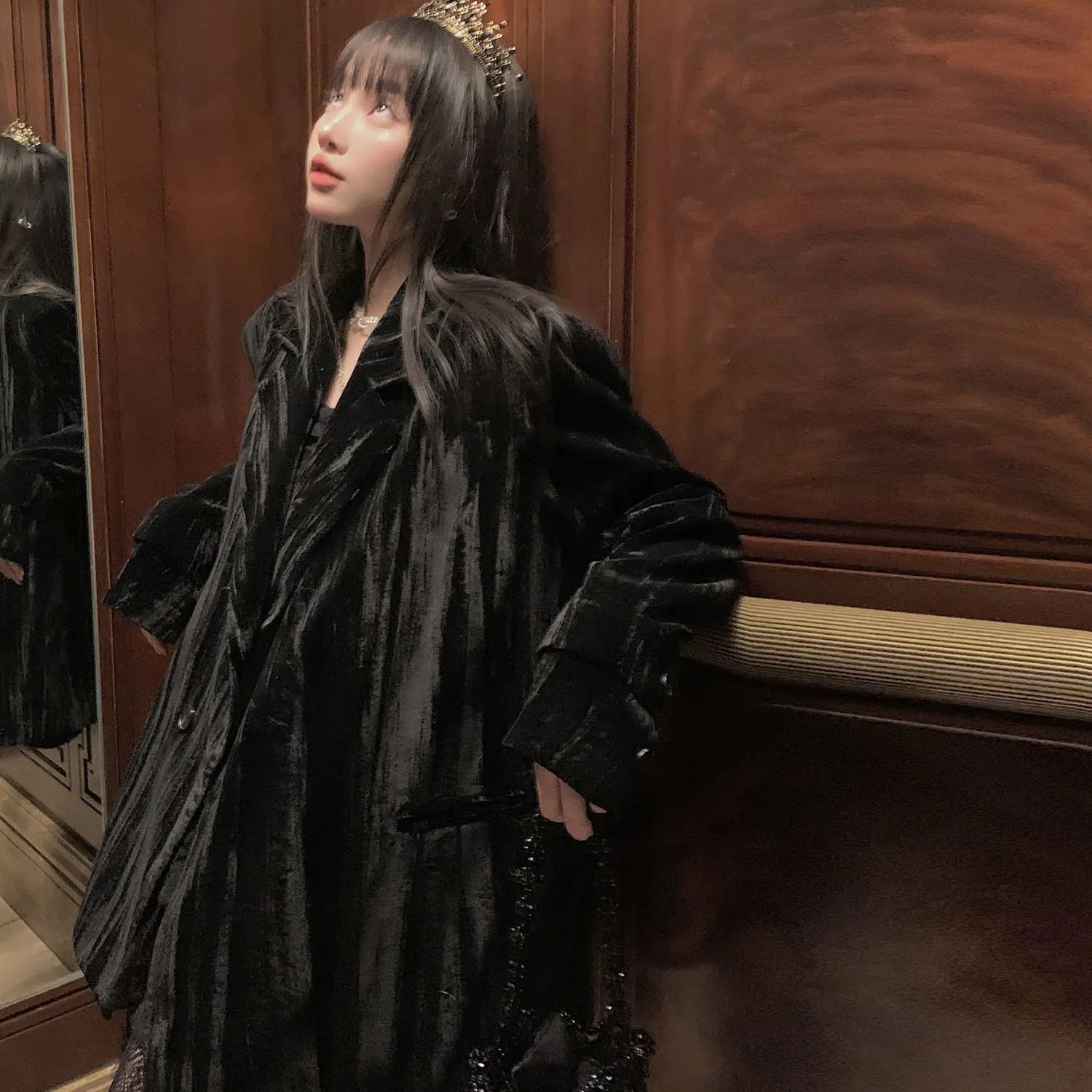 بليزرات نسائية تصميم مخملي سترة بدلة راقية لربيع وخريف جديد فضفاض مناسب بدلة غير رسمية سترة نسائية بأزرار