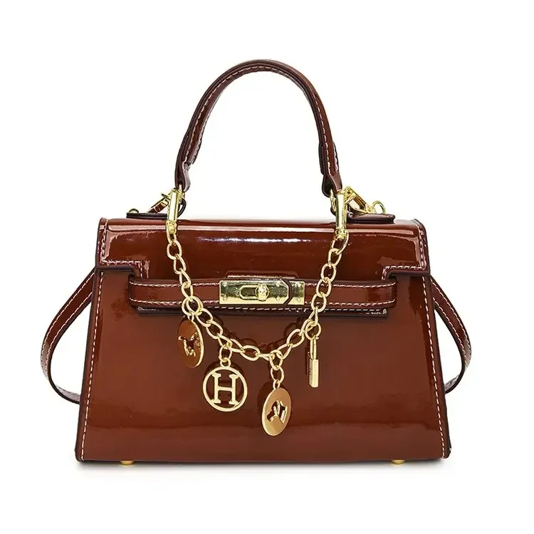 

2025 Summer Women's Crossbody Bag | Detachable Belt Strap & Lock Closure | Lightweight for Travel/Casual/Work