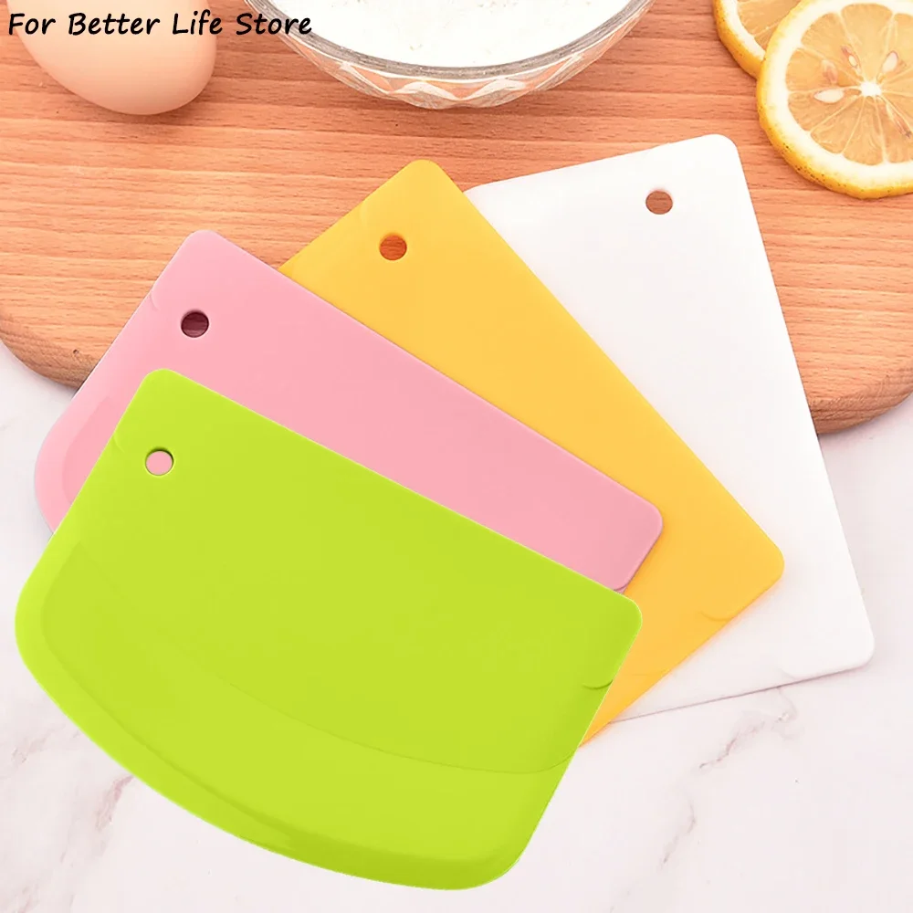 1Pc 20G 4 Colour Plastic Cake Cream Spatula Dough  Cutter Butter Batter Scraper Decorating Plain Smooth Edge Baking Tools Molds