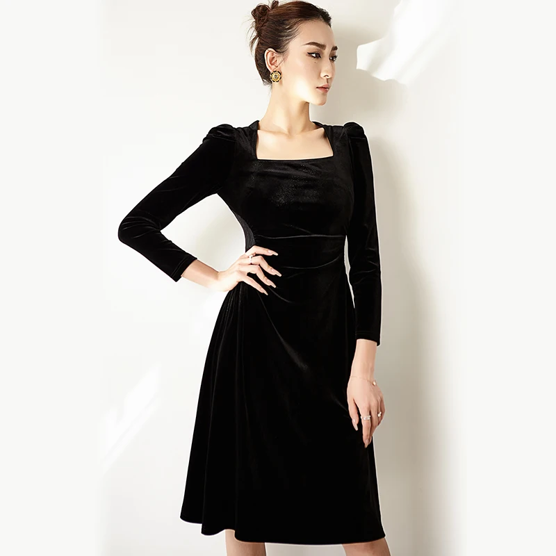 

New Black bubble sleeve square neck velvet dress with cinched waist for slimming effect, A-line long