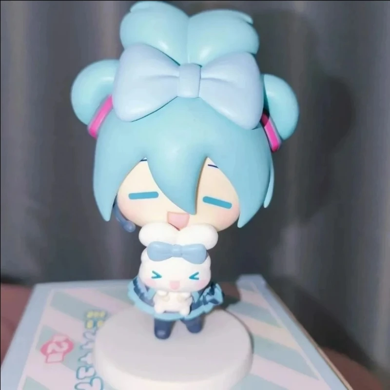 Hatsune Miku figura de animación de película, modelo hecho a mano con lazo de doble cola de caballo, adornos de escritorio, juguetes para niños