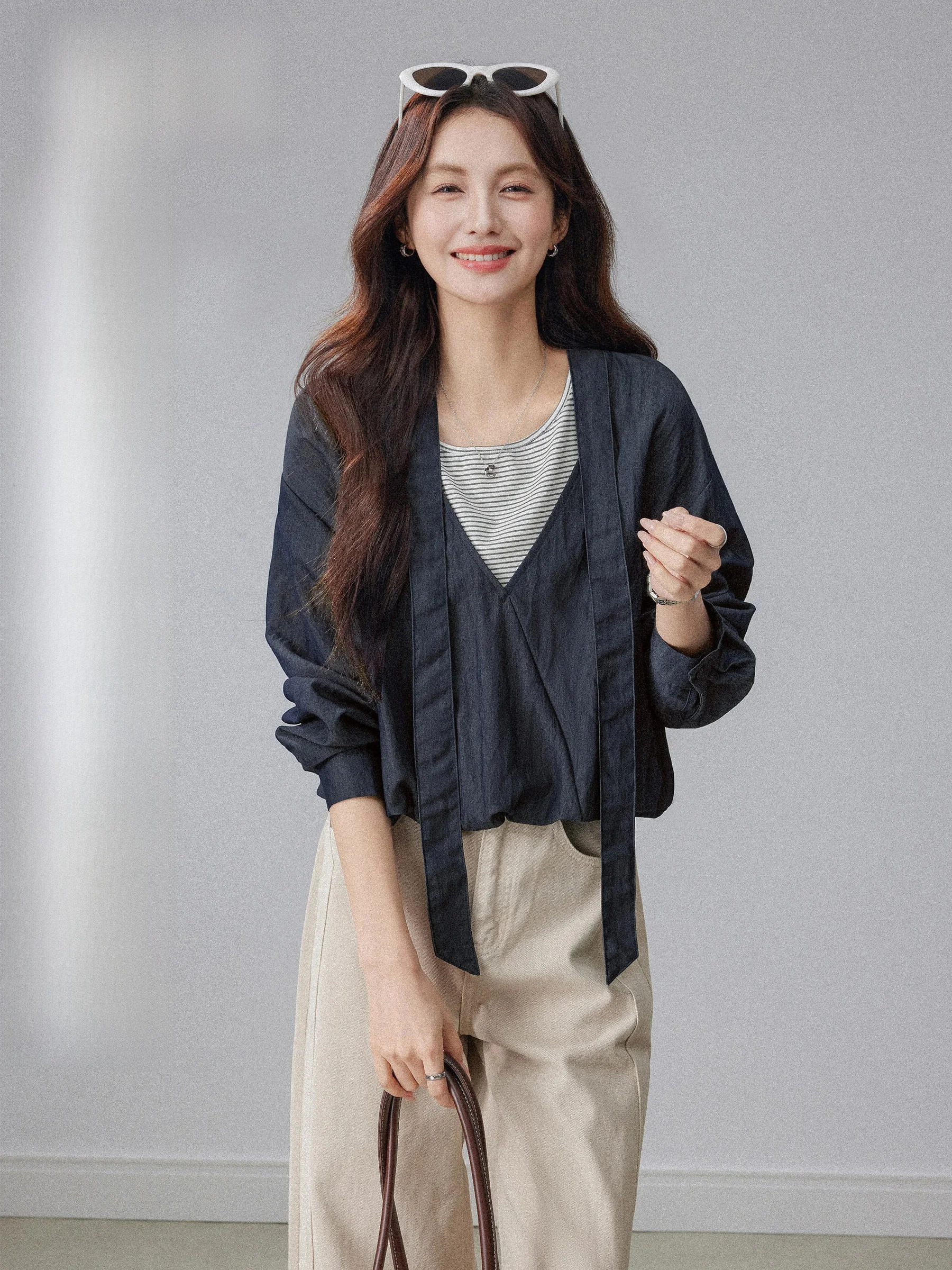 

Chic Vintage Striped Patchwork Women's irt Collar Hanging Ne Design Spring Unique Beautiful Fake Two-Piece Top