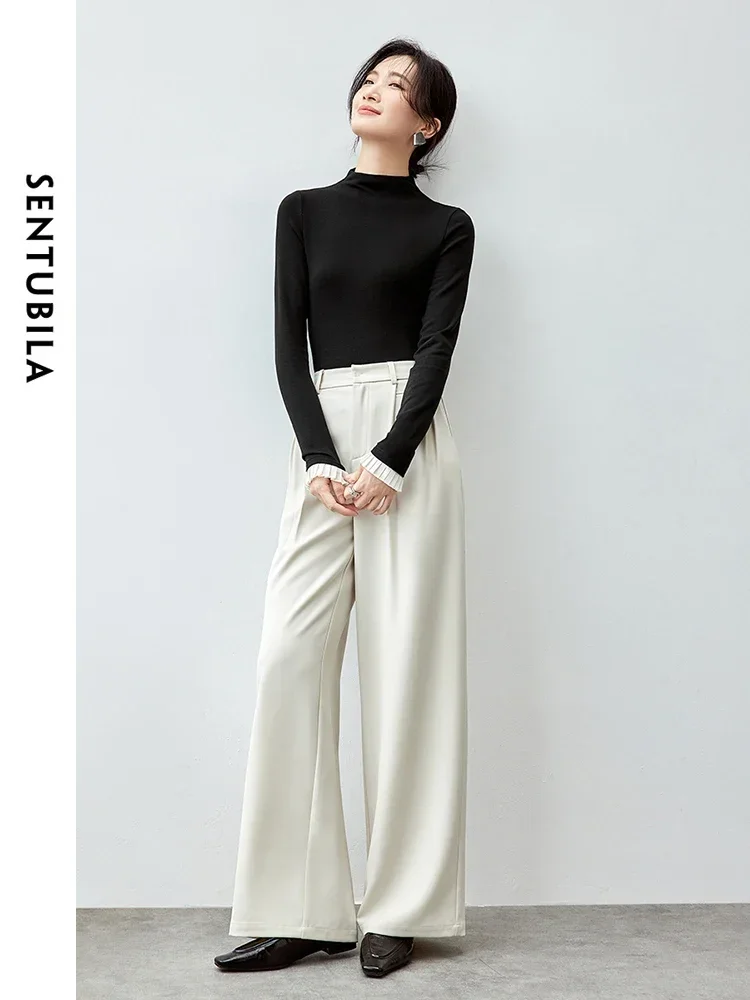 تي شيرت نسائي منسوج من القطن النحيف من SENTUBILA لخريف 2025 مُزين بقطع القماش من الدانتيل بنصف ياقة عالية تي شيرت نسائي أساسي متين 143T56536