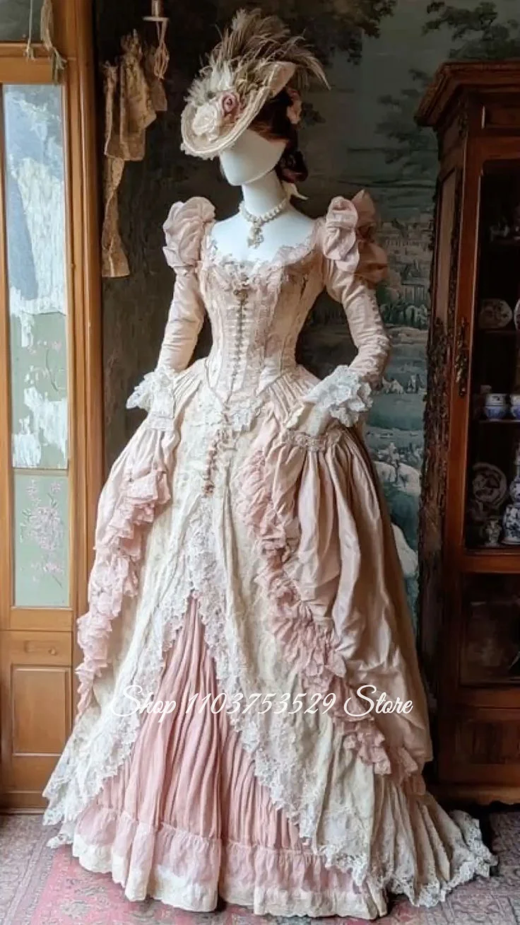 ชุดราตรีวินเทจสไตล์วิคตอเรียนสีชมพูหวานแบบสั่งตัดพิเศษ แขนยาว แต่งลูกไม้รัดตัว เหมาะสำหรับงานพิเศษ งานเลี้ยงกลางคืน หรือคอสเพลย์