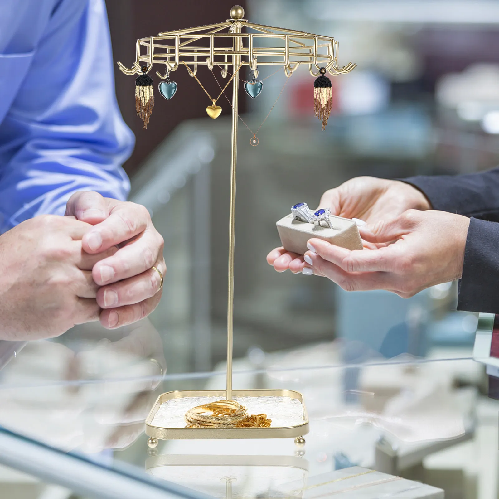 

Вращающаяся подставка для украшений с акриловой основой, держатель для ожерелий, браслетов и колец, настольный органайзер, витрина для ювелирных изделий