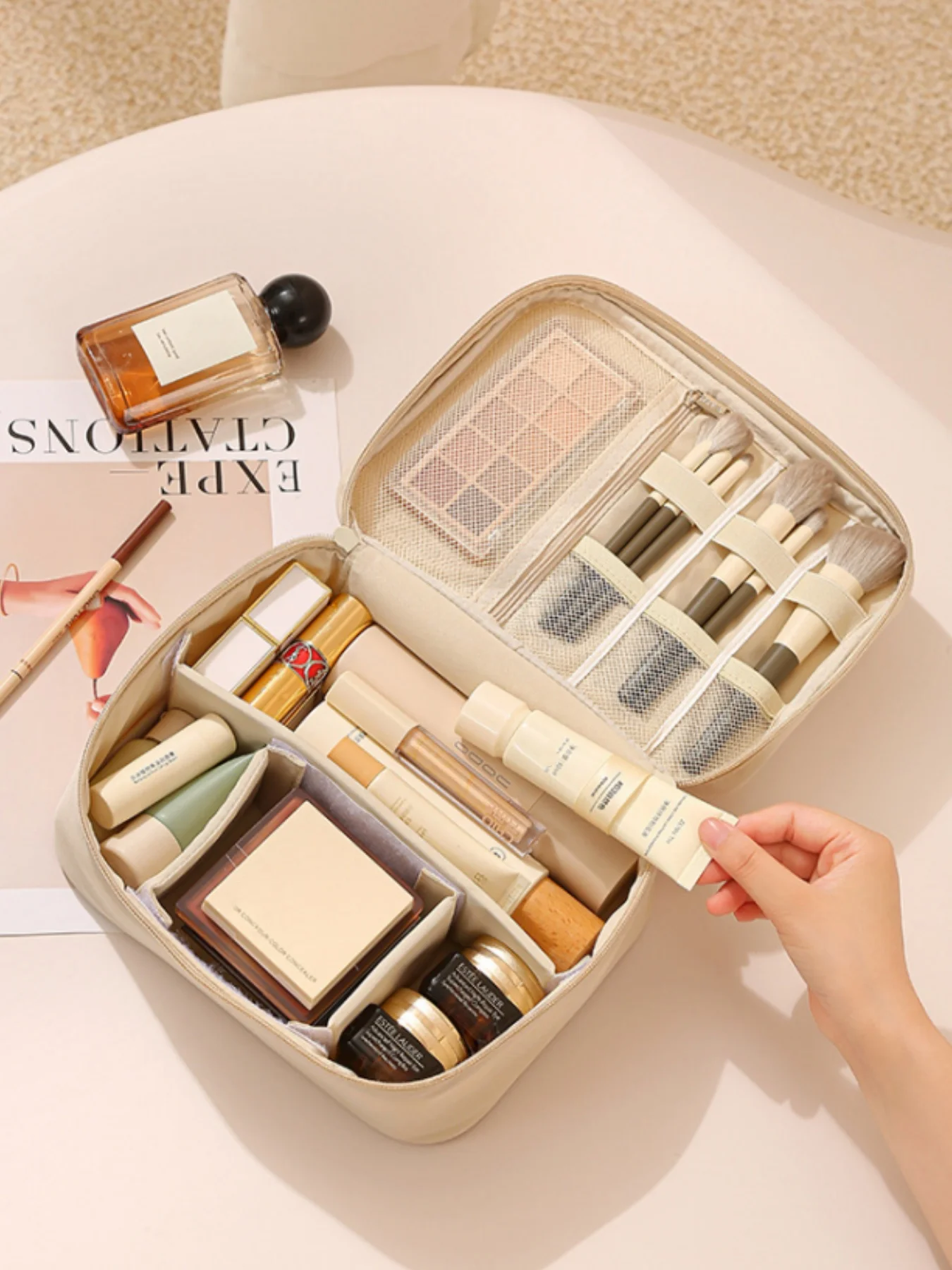 Thickened Oxford Cloth Material, Single or Double Layer, Unisex, Fashionable Toiletry and Makeup Bag, Suitable for Travel, Vacation, Work Trips, Daily Outings, Convenient and Multifunctional Toiletry and Makeup Bag, for Storing and Organizing Power Banks, Data Cables, Lotions, Skin Care Products, Makeup Brushes, Toothbrushes, Toothpaste, Etc., Waterproof Travel Makeup Bag, Essential for Storing Makeup Brushes and Embroidery Tools