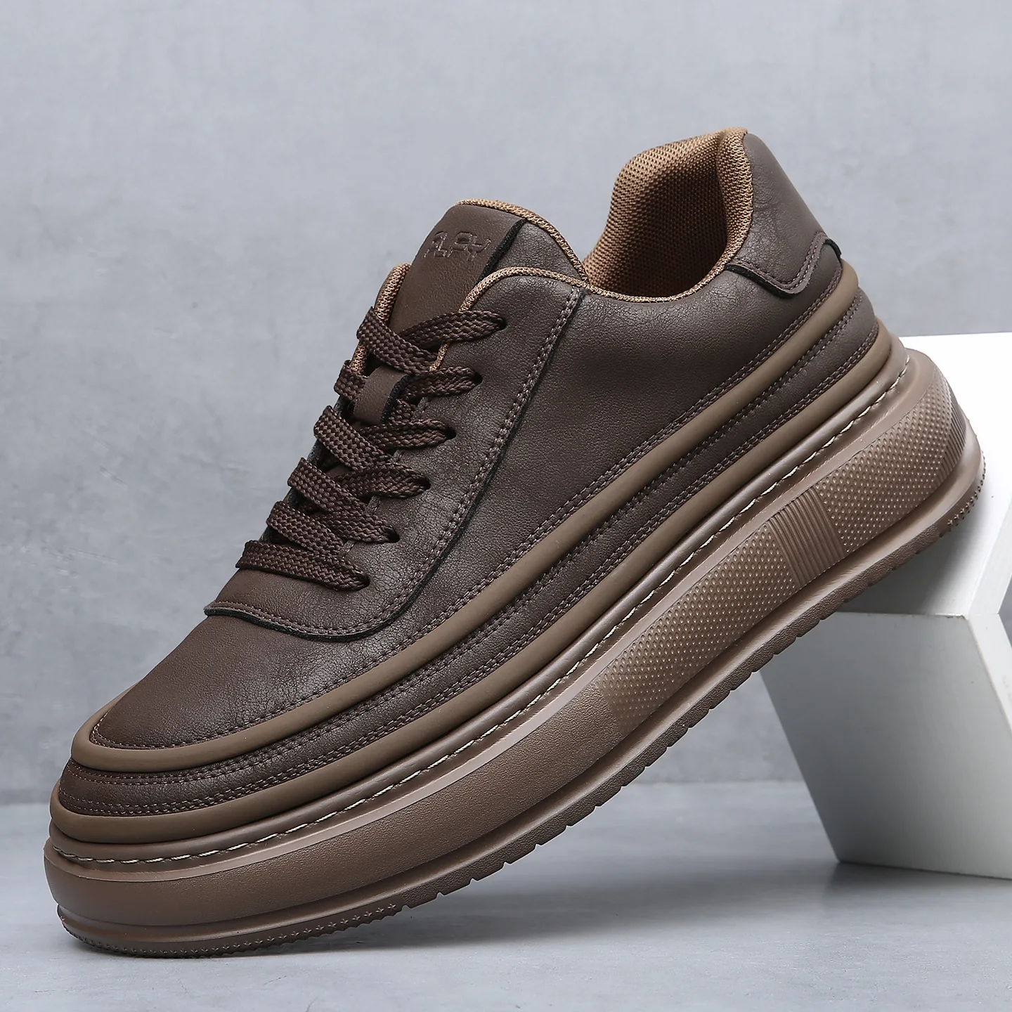 Spring New Style Men's Leather Casual Shoes Breathable Thick Bottom Fashionable Round Toe Board Shoe Men Shoes