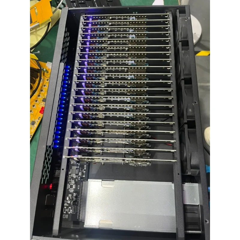 Phone Cluster Management Box Hot Swappable OTG Switching Technology Multi Device Control Station for Social Farming