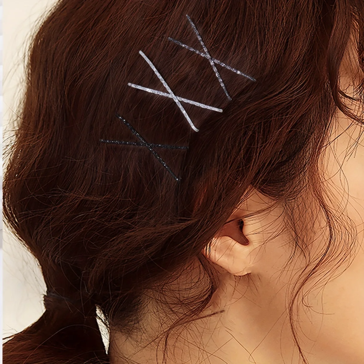 مجموعة دبوس بوبي لامعة تدريجية لامعة مكونة من 24 قطعة - دبوس شعر أنيق وجذاب للسيدات والفتيات، مثالي لتصفيف الشعر