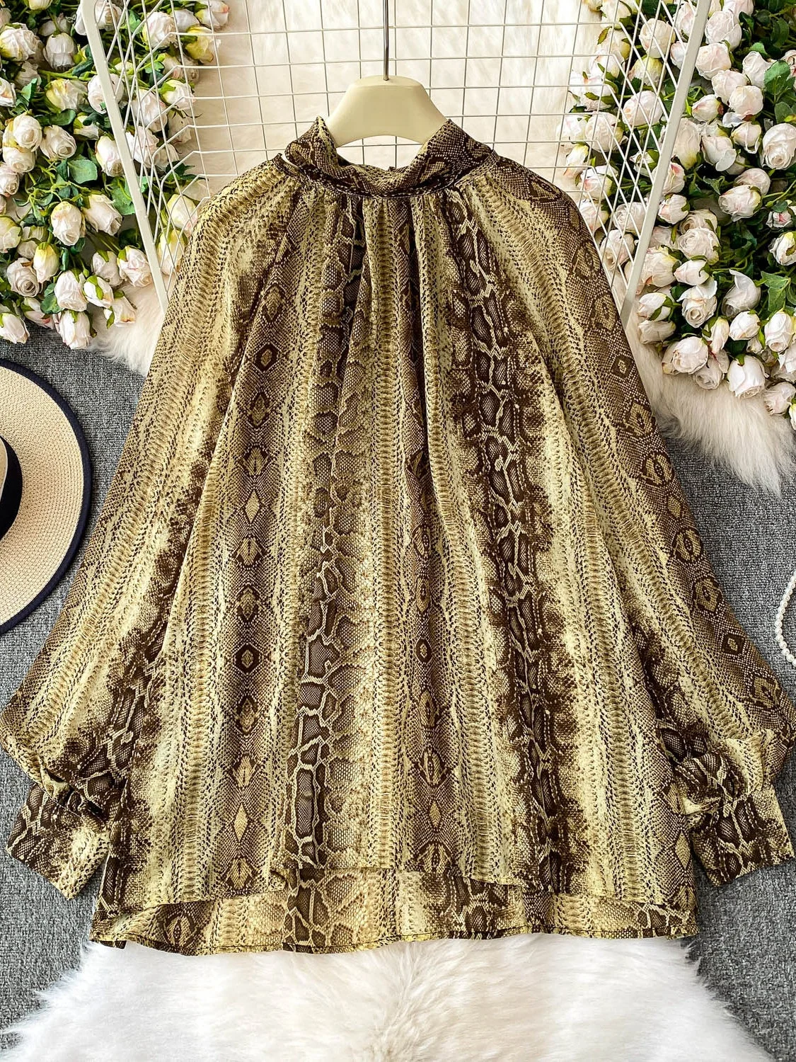 

Ladies plus Size irt Summer Loose Belly Cover Slimming Faionable Leopard Print Stand Collar Lantern Sve Top