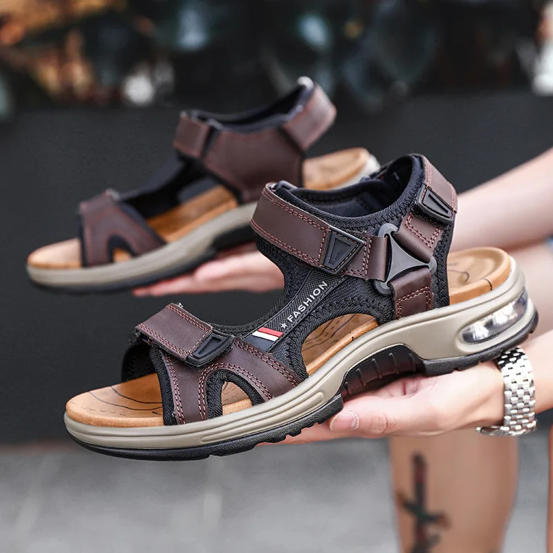 

2026 Brand Summer Men's Sandals Genuine Leather Men Slippers Gladiator Men Beach Sandals Soft Comfortable Outdoors Wading Shoes