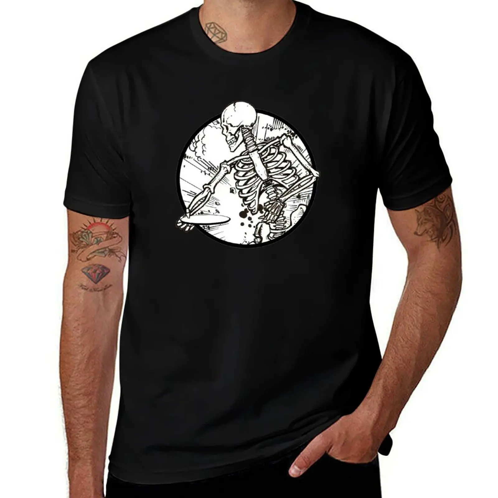 

Disc Golf Skeleton high quality funny essential black T-Shirt mens graphic t shirts T-Shirt