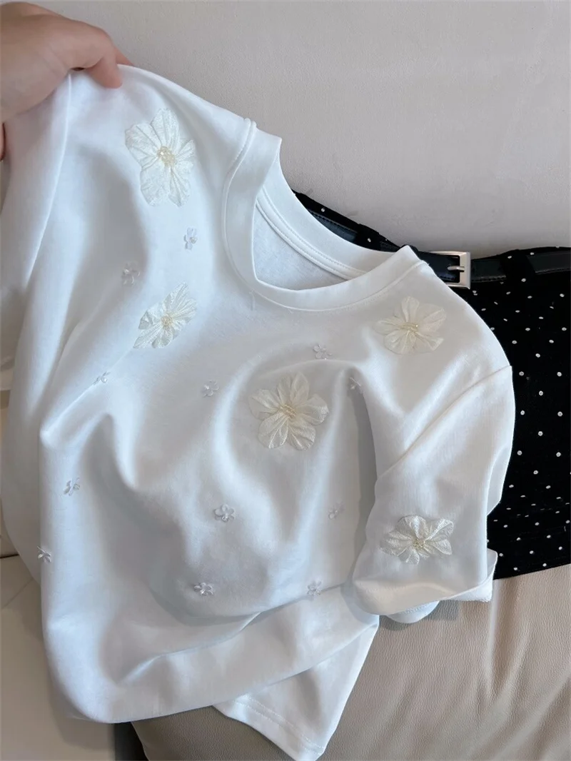 

3D Flower Embroidered T-shirt Sweet Bead Temperament Round Neck Short Sleeved Tee Women's Summer Loose Versatile Solid Top