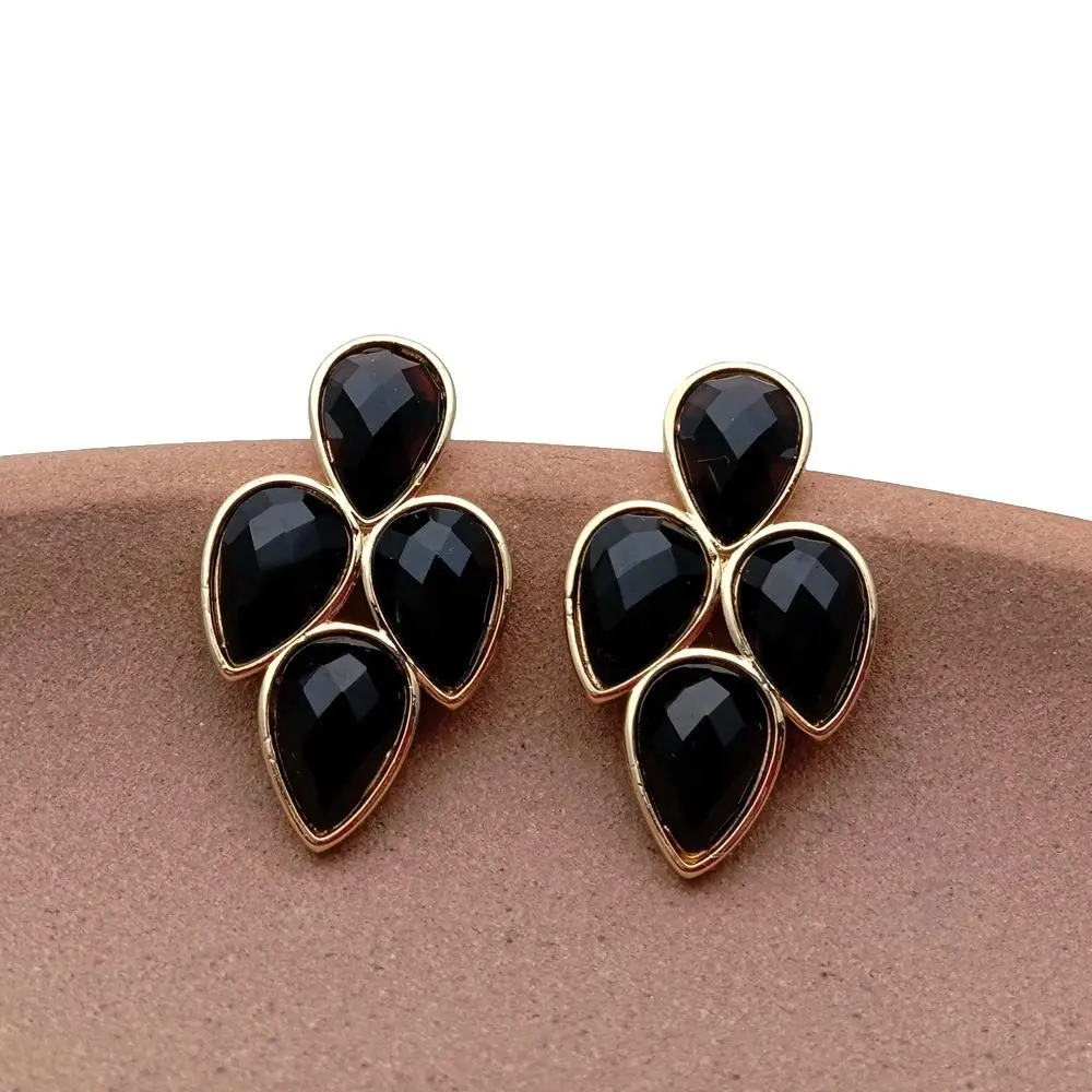 Y·YING Natural Black Onyx Earrings Women Stone Leafage Shape Stud Earring Jewelry Wholesale
