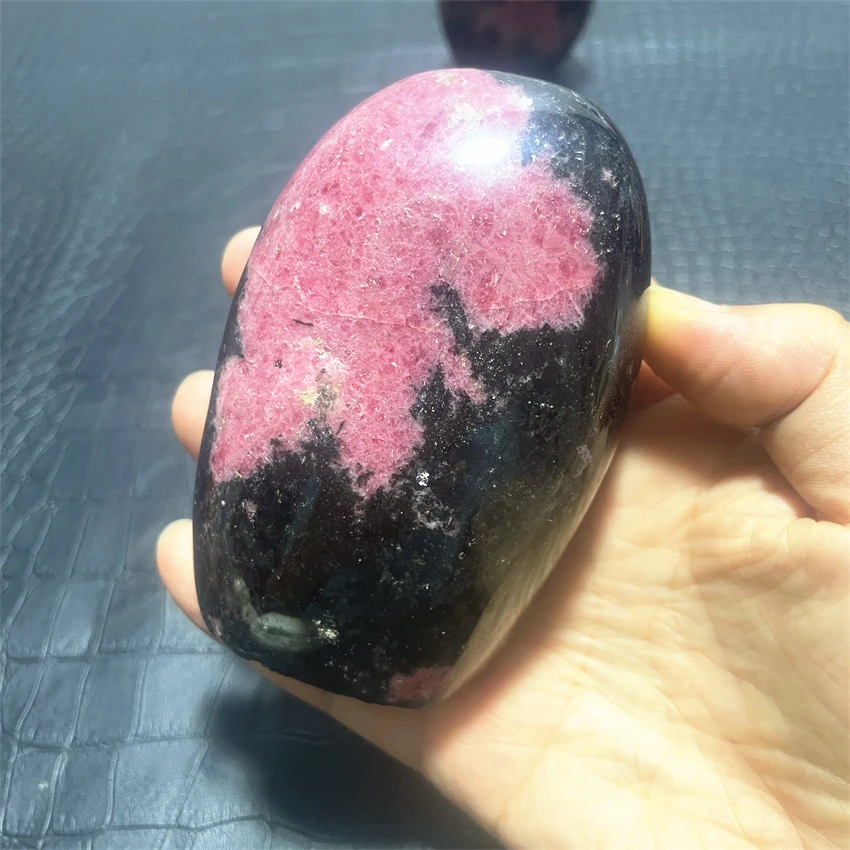 

USA Rosa Japonica Ross quartz Palm stone Natural Gem Home Decor Gift Spiritual Prayer Meditation Witchcraft altar Crystal Healin