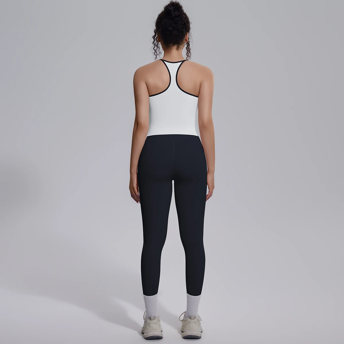 Quick Drying Legging Outdoor Running Yoga Set for Womans High Waisted Push Up Female Pants Gym Sexy Beautiful Back Vest Yoga Set