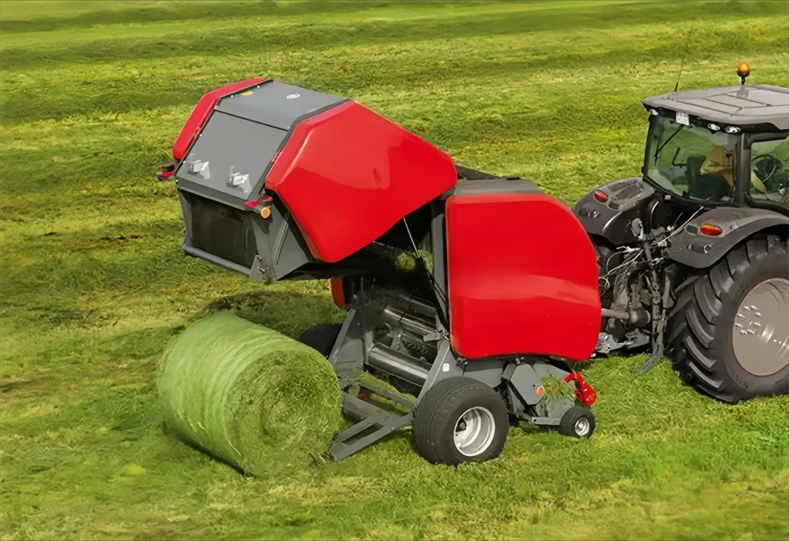 2026 SELL High Efficiency Round Baler Machine Silage Baler and Wrapper Large Hay Baler for Harvesting Packing Modern Farm Use
