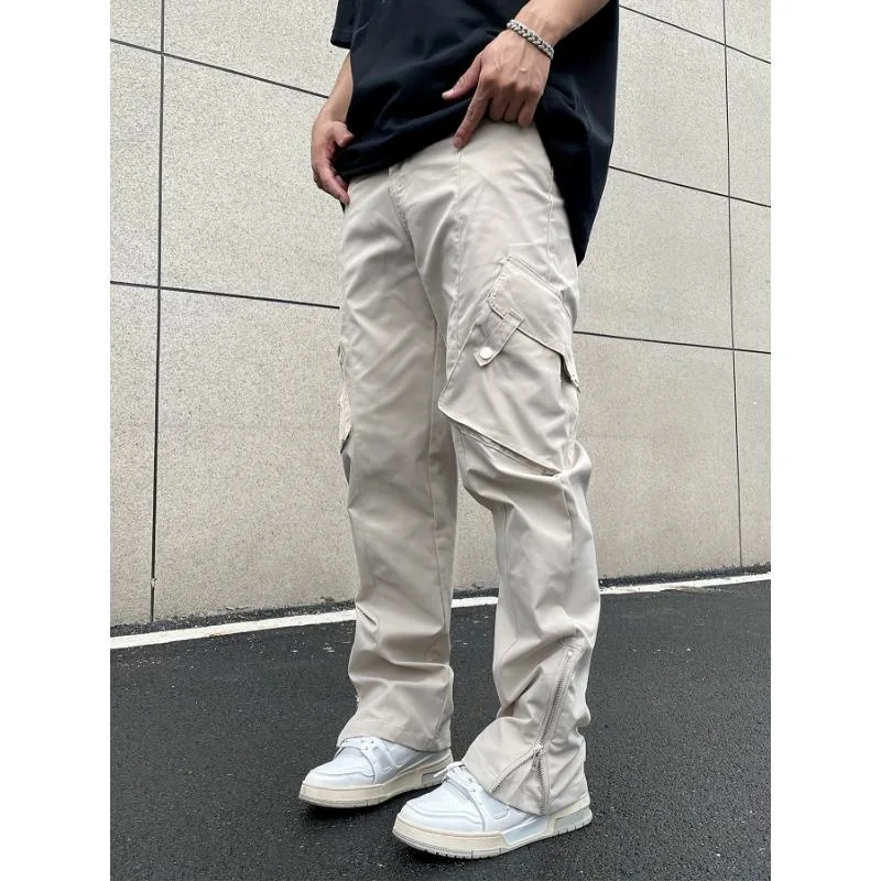 

Functional Zipper Cargo Pants Q 38803 Straight Leg Neutral Style for Spring Season Fashionable Casual Pants for Men