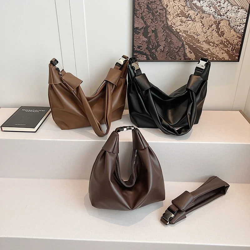 LEFTSIDE Fashion Small PU Leather Shoulder Crossbody Bag For Women 2024 Winter New Tend Female Simple Underarm Hobo Bag Handbags