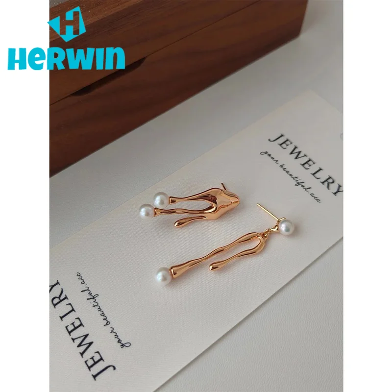 NEW ​ Full Body S925 Pure Silver Plated With 18K Real Gold | Natural Freshwater Pearl Earrings 100686