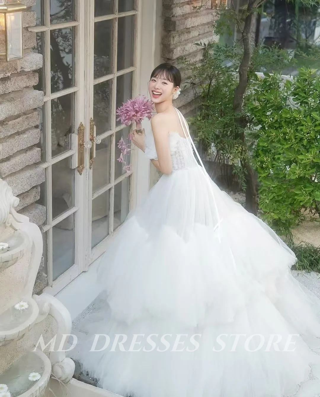 MD Simple White A-line Wedding Dresses Tiered Pleat Sleeveless Tulle Korea Photo shooting Sweep Train Customized  Bride Gowns