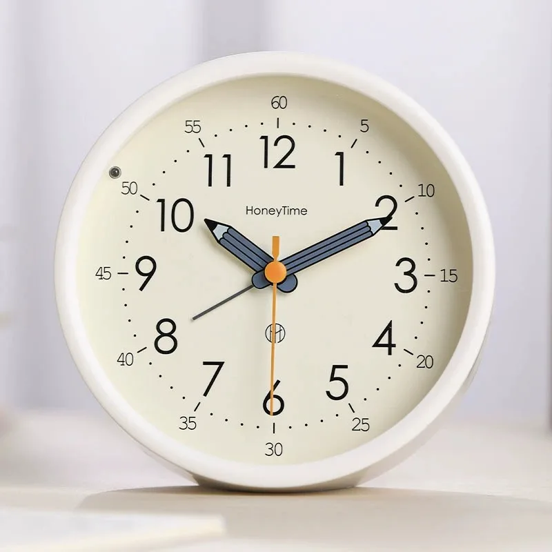 

Simple and quiet small alarm clock, specially designed for students to get up and place on the bedside table