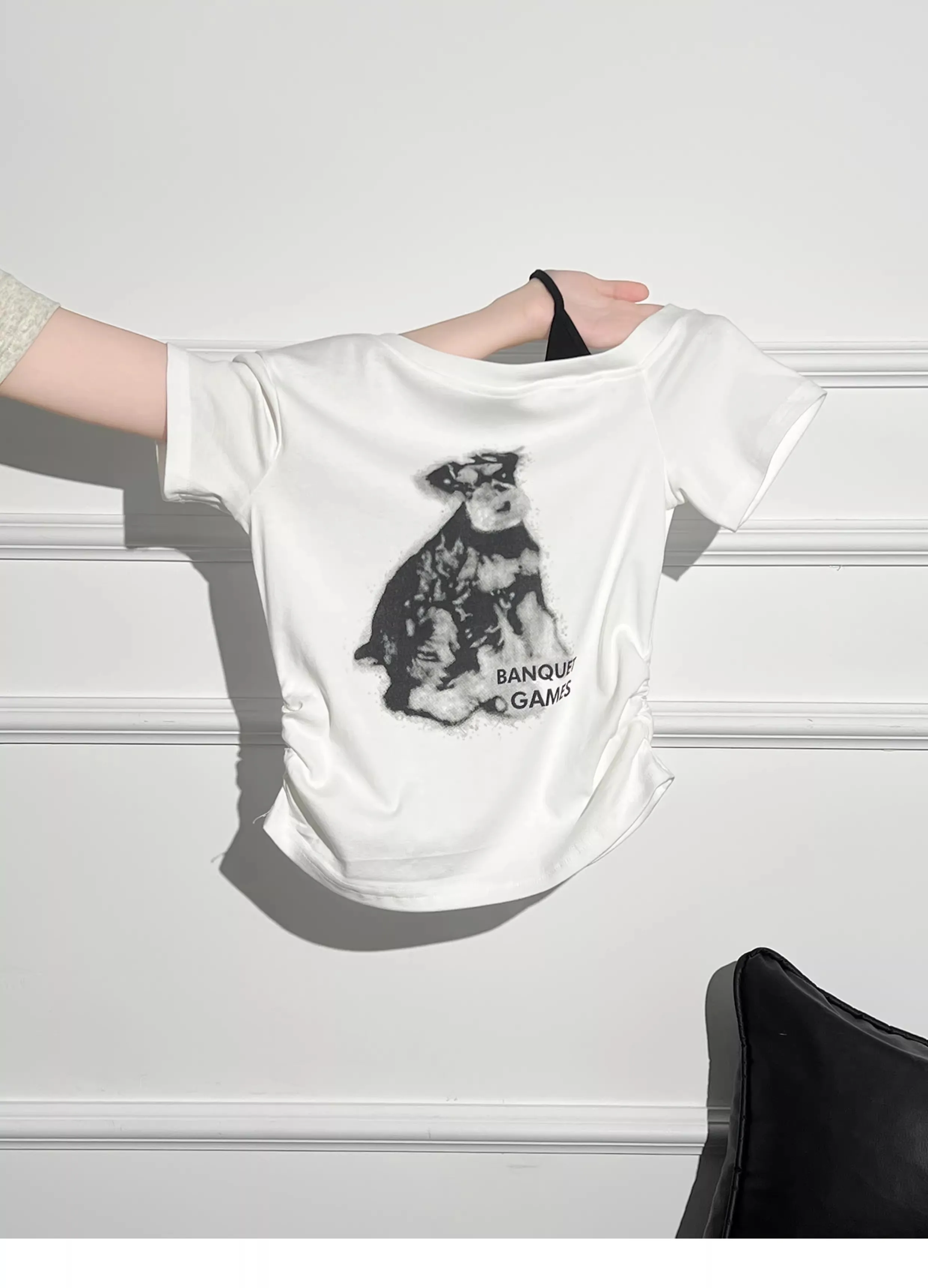 2026 Women's White Puppy Print Asymmetrical Short-Sleeve Tee with Fitted Waist, Pleats, and Off-Shoulder False Two-Piece