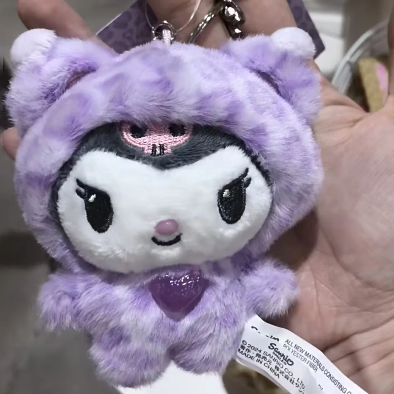 Sanrio Leopardenmuster Bär Serie Hello Kitty Schlüsselanhänger Anhänger Cartoon Kitty Katze Plüsch Puppe Anhänger Schlüsselanhänger Tasche Geburtstagsgeschenke