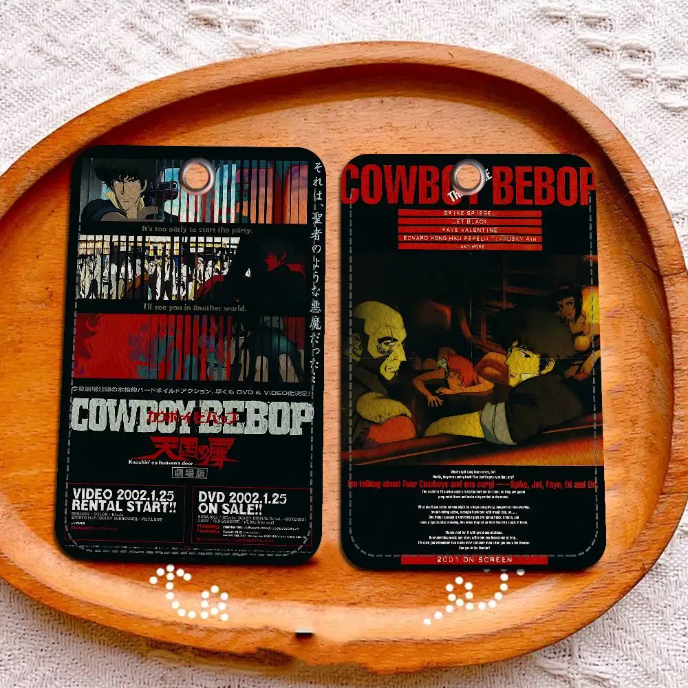 

Держатель для карт из искусственной кожи в стиле C-Cowboy Bebop с брелоком - надежная защита для банковских карт, проездных на метро и автобус, а также для других карт.