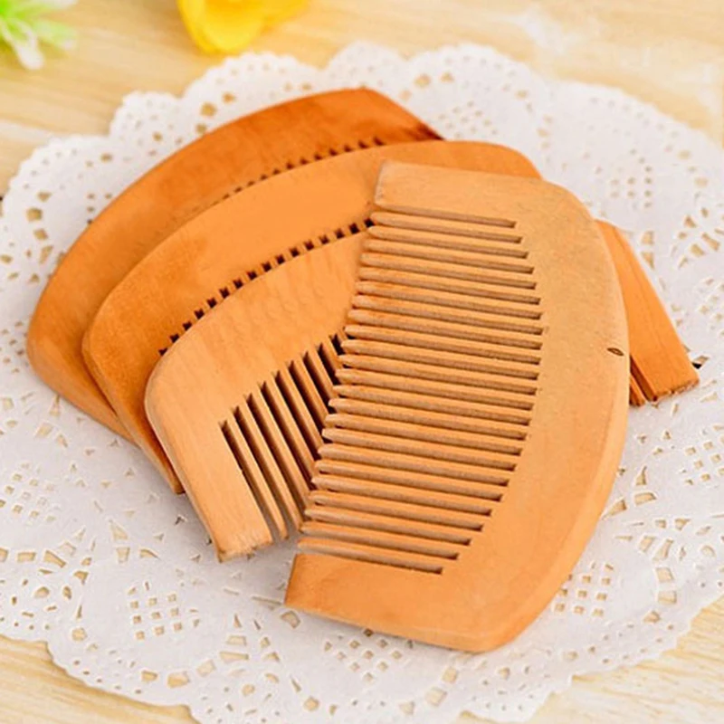 1pcs Natural Peach Solid Wood Comb Engraved Peach Wood Healthy Massage Anti-Static Comb Hair Care Tool Beauty Accessories