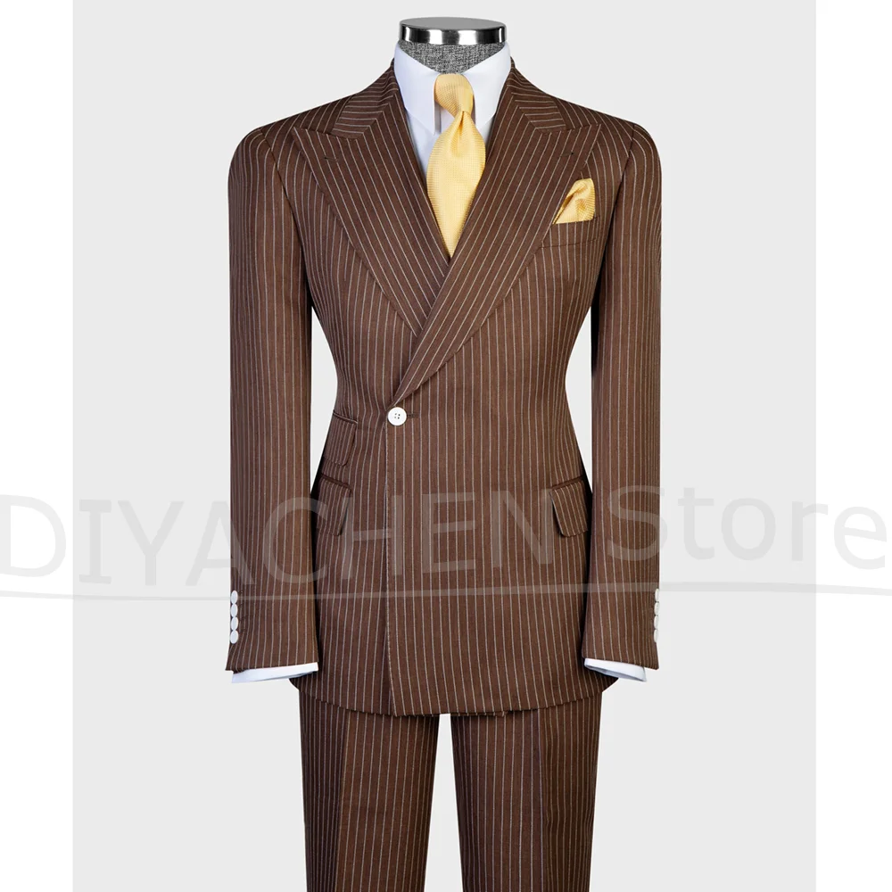 

Шикарный мужской костюм в тонкую полоску, комплект из 2 предметов, стильный пиджак с лацканами и брюки на одной пуговице для деловых повседневных свадебных официальных костюмов
