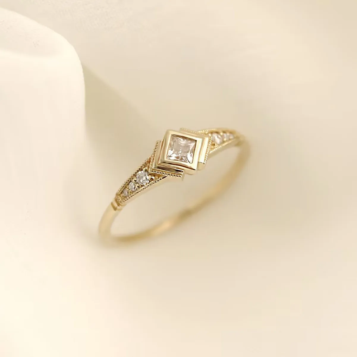 

Art Nouveau 925 Silver Rings For Women AU750 Yellow Gold Small Diamonds Finger Band Delicate 1920's Vintage Architecture Jewelry